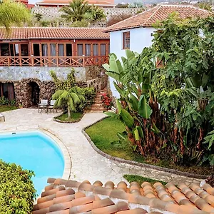 https://las-villas-de-gardel.in-canary-islands.com