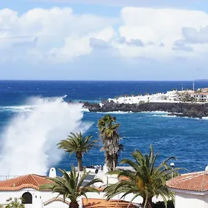 https://ocean-and-mountain-view-penthouse.tenerifehoteles.net