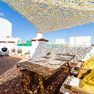 la-torre-de-menacho.hotelsincadiz.net/